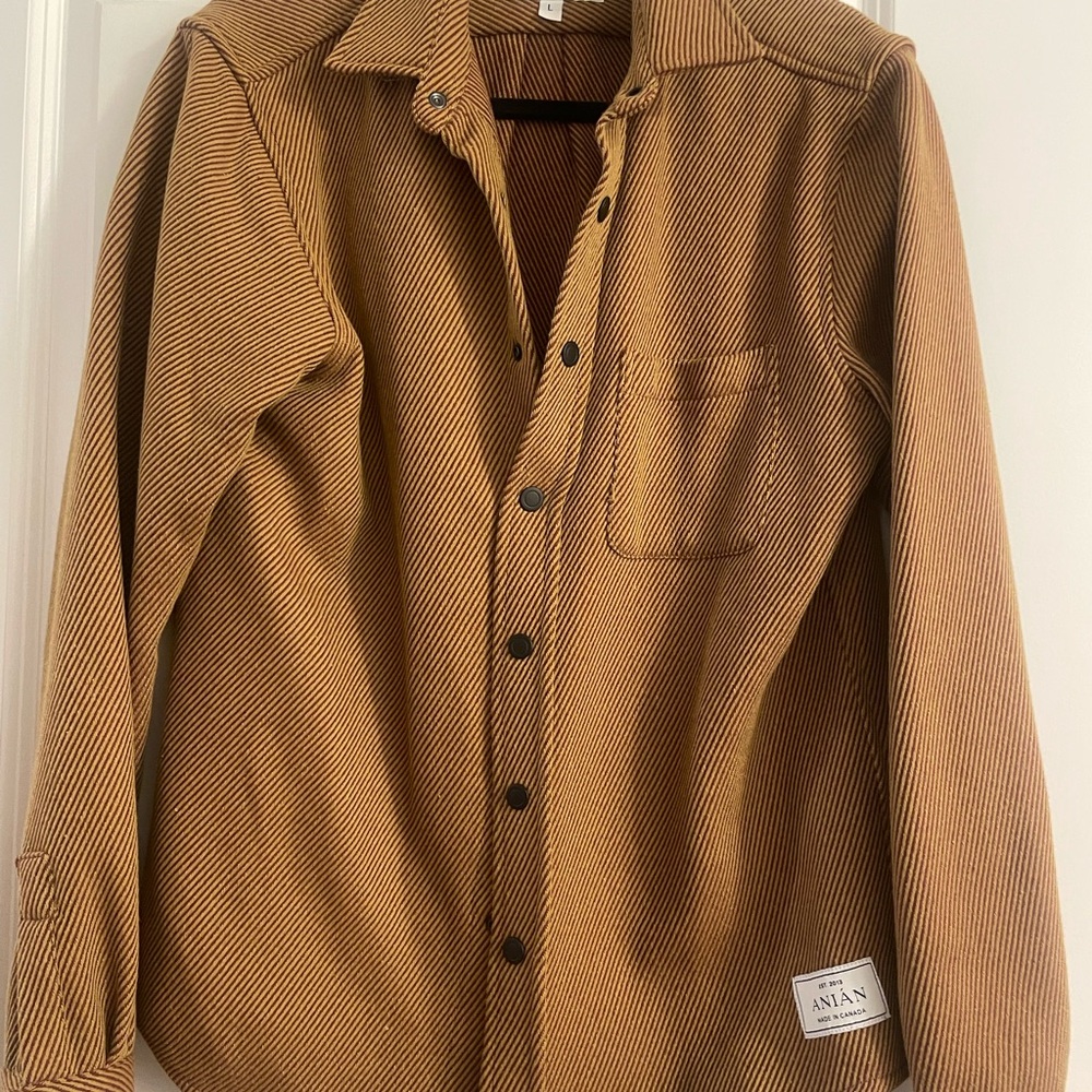 Anian women’s shirt/ jacket L